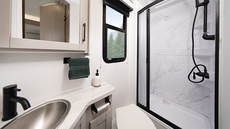 MY27 Melbourne 24L Bath WEB (2)