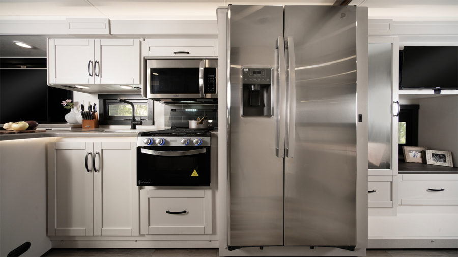 2026 Vision XL - MY26 Vision XL Fridge WEB