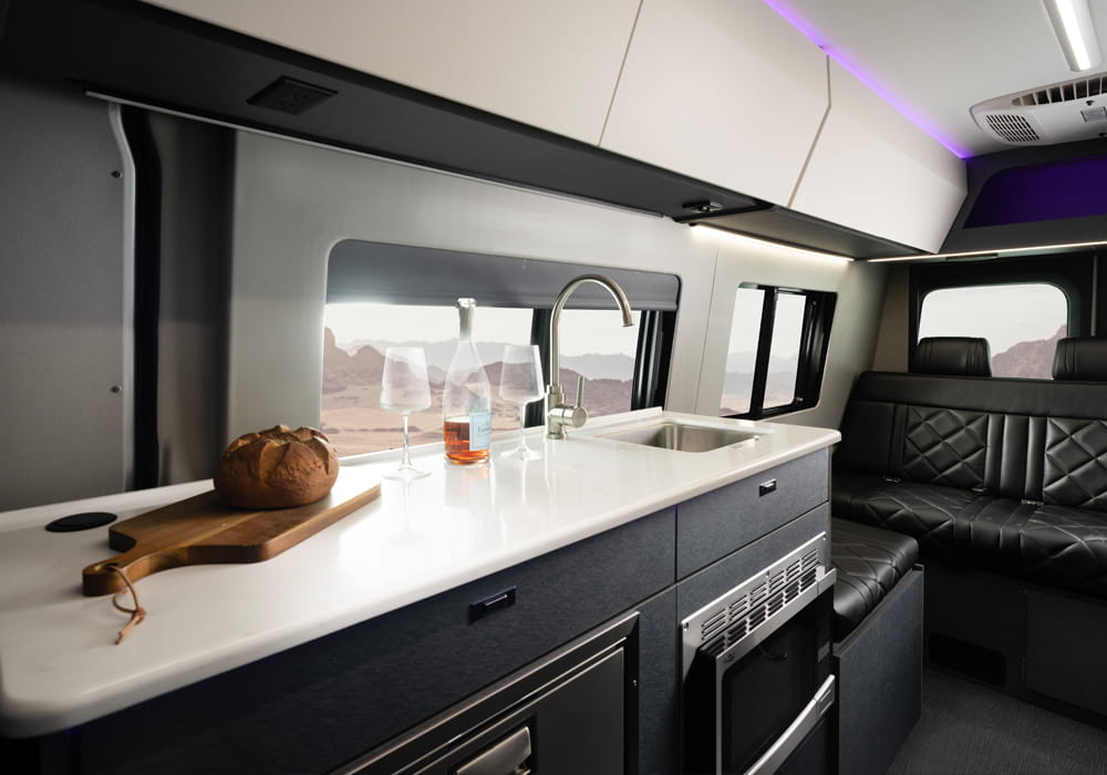 Entegra Coach Insignia kitchen with cabinetry