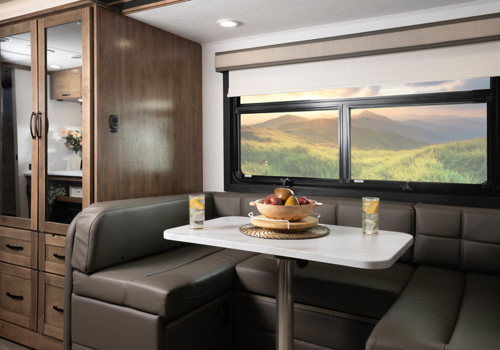 Entegra Coach Esteem XL dinette area