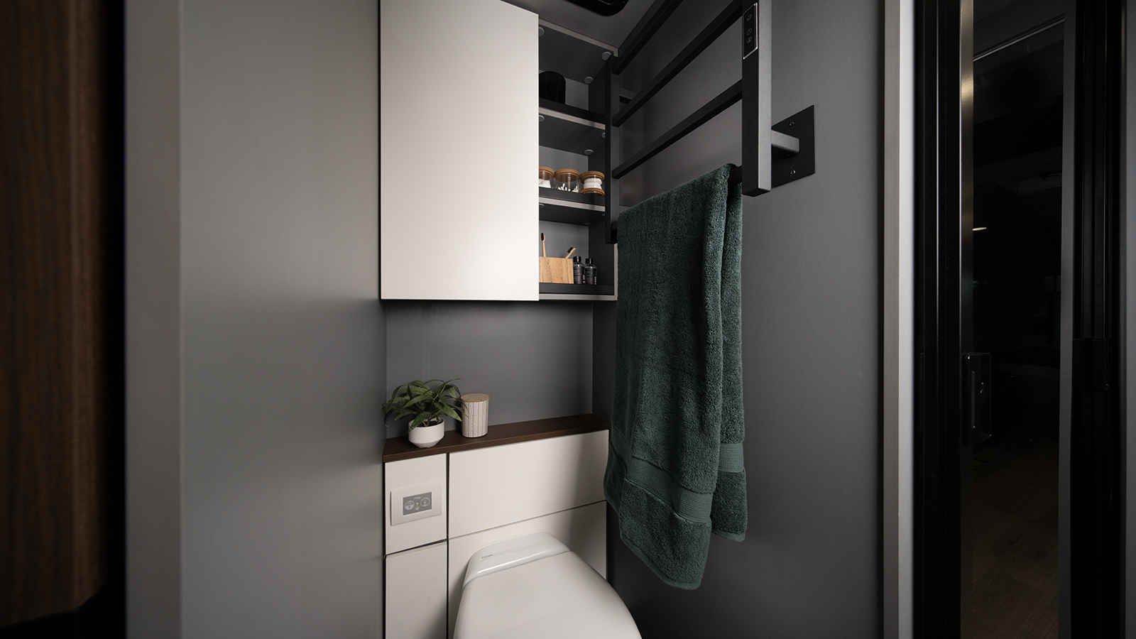 embark-gallery-bath.jpg
