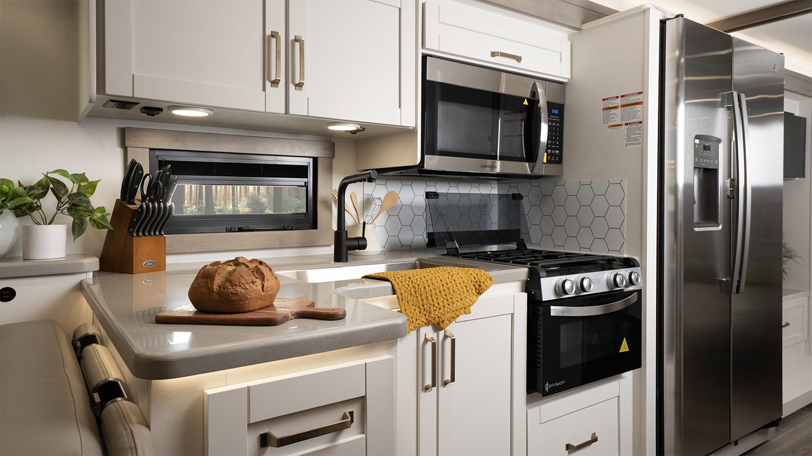 MY27 Vision XL Kitchen WEB