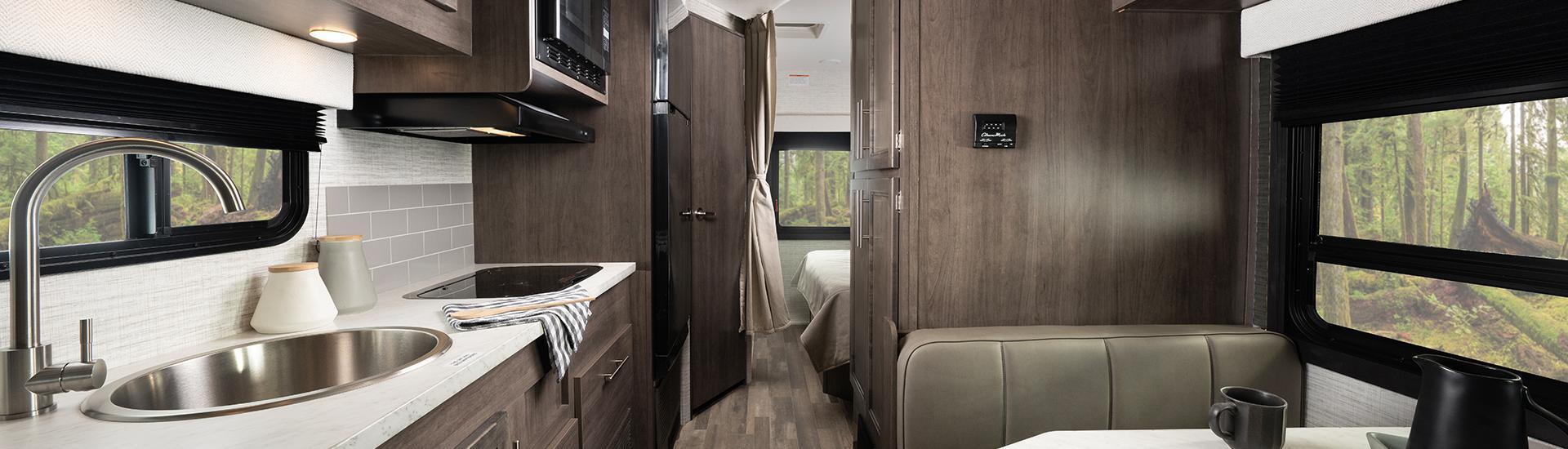 2025 Odyssey SE - models-page-header