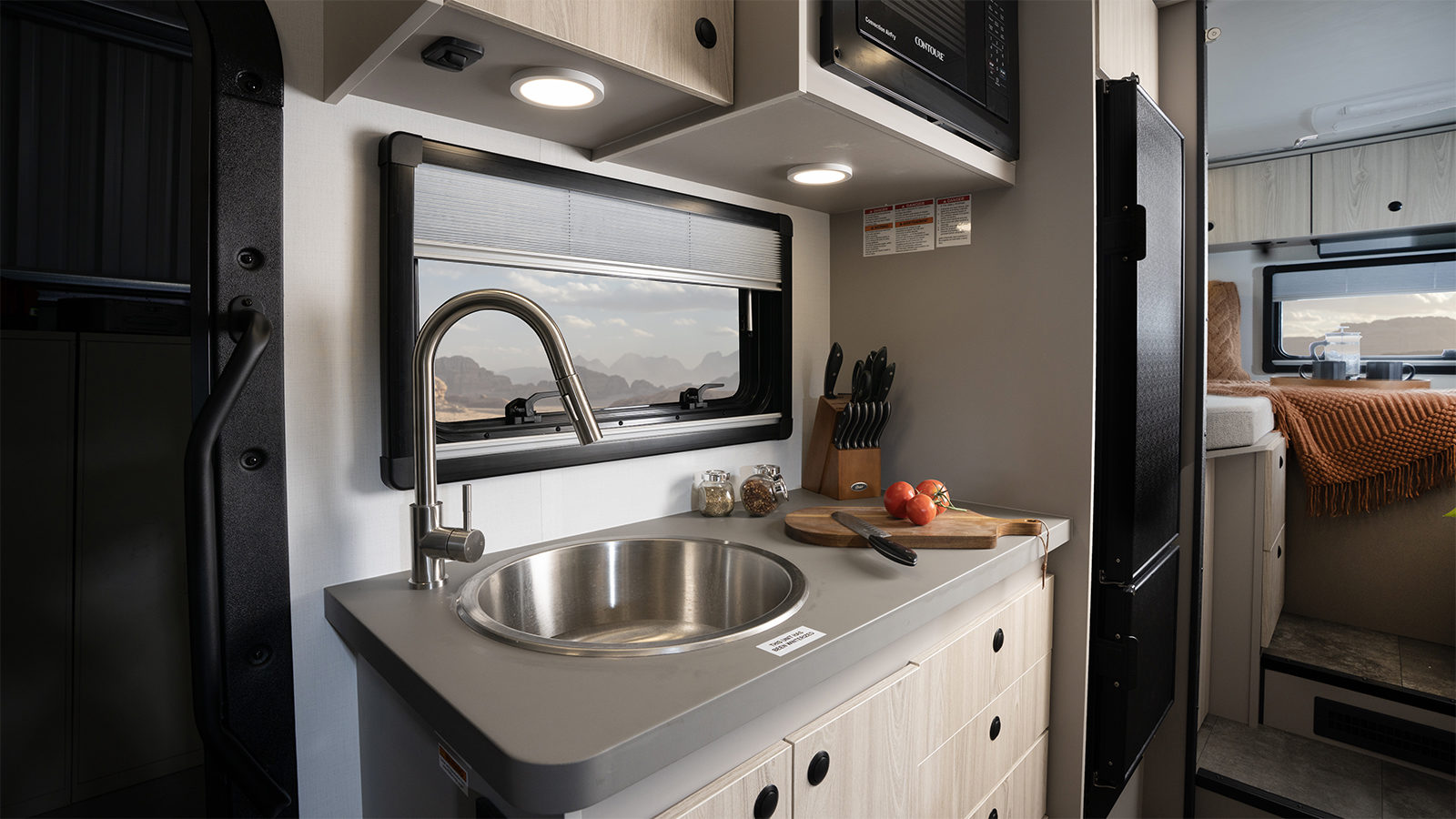 MY27 Condor 22T Kitchen WEB