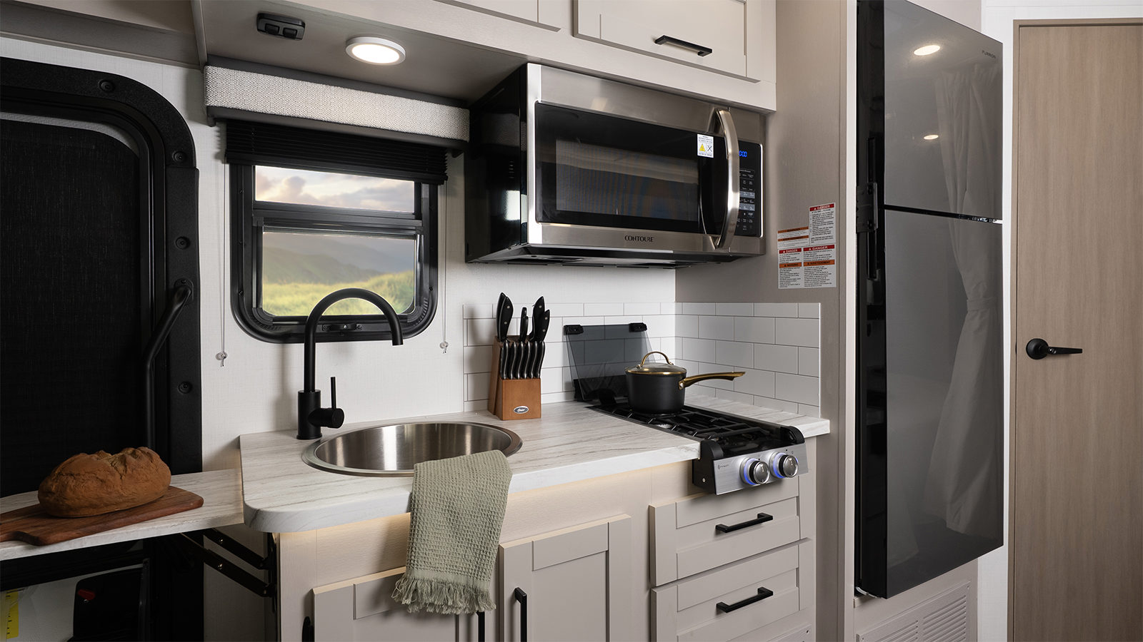 MY27 Melbourne 24L Kitchen WEB