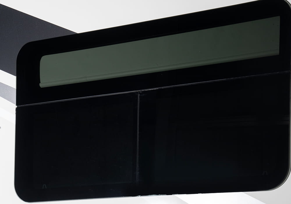 Entegra Coach Vision frameless window detail