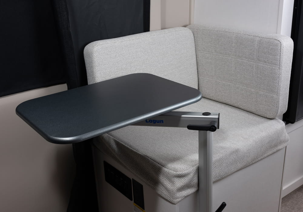 Entegra Coach Arc dinette table