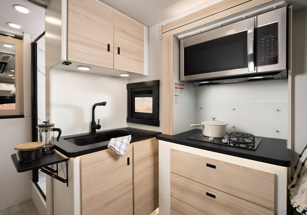 Entegra Coach Qwest kitchen