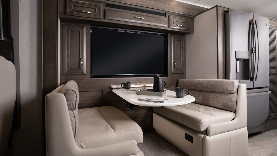 2025 Reatta - MY25 Reatta Dinette WEB