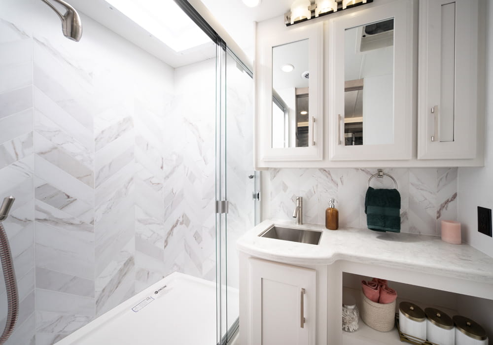 Entegra Coach Emblem bathroom with shower